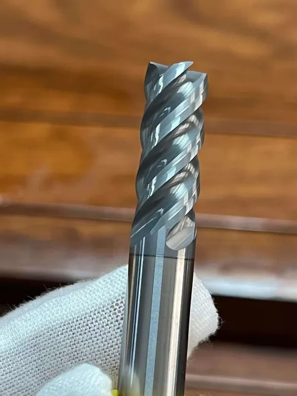 Variable-Helix Dynamic Milling End Mill (Roughing)